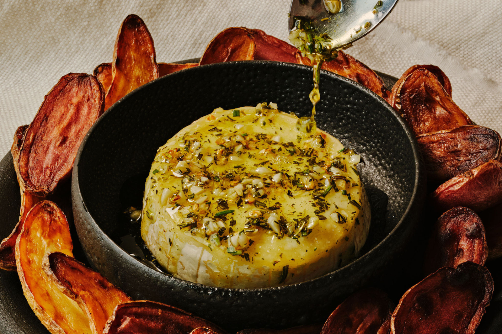 Roasted potatoes with Baked Green Hill 